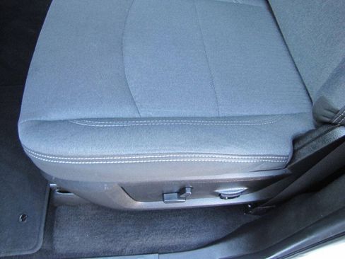 Used 2023 RAM 1500 Warlock AWD/4WD image 14