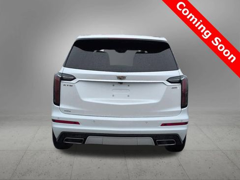 Used 2025 Cadillac XT6 Sport w/ LPO, Floor Liner Package image 5