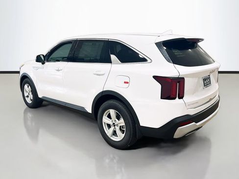 New 2026 Kia Sorento LX image 5