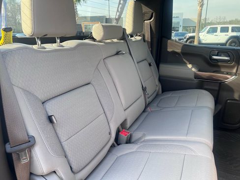 Used 2021 Chevrolet Silverado 1500 RST image 11