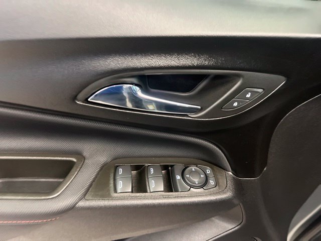 Used 2023 Chevrolet Equinox RS AWD/4WD image 34