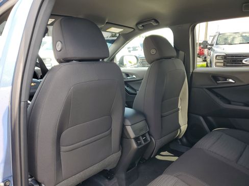 Used 2026 Chevrolet Equinox LT FWD image 13