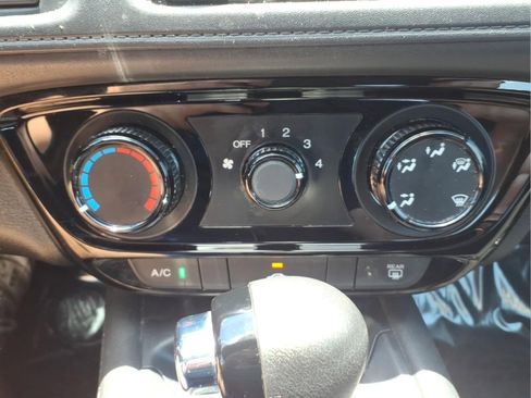 Used 2016 Honda HR-V LX image 18