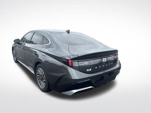 Used 2024 Hyundai Sonata SEL FWD image 3