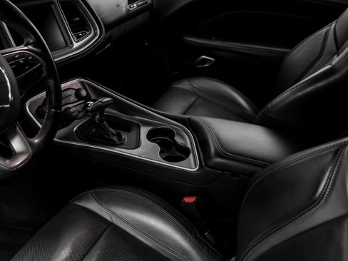 Used 2020 Dodge Challenger SXT w/ Plus Package RWD image 20
