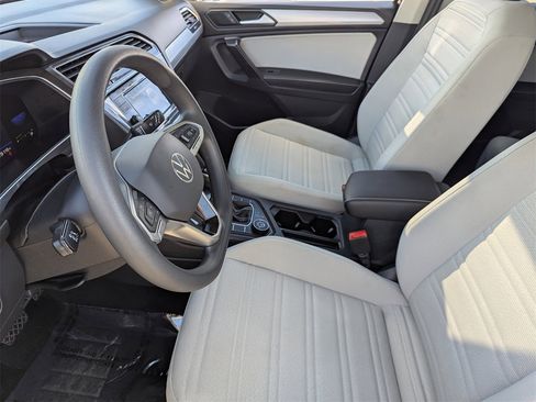 Used 2022 Volkswagen Tiguan S image 20