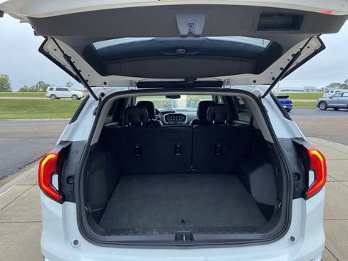 Used 2019 GMC Terrain SLT image 25
