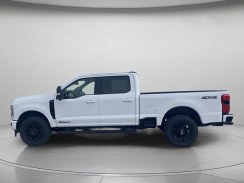 New 2026 Ford F250 Lariat w/ Black Appearance Package AWD/4WD image 6