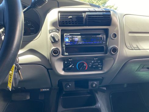 Used 2011 Ford Ranger XLT w/ Bright Trim Group AWD/4WD image 8