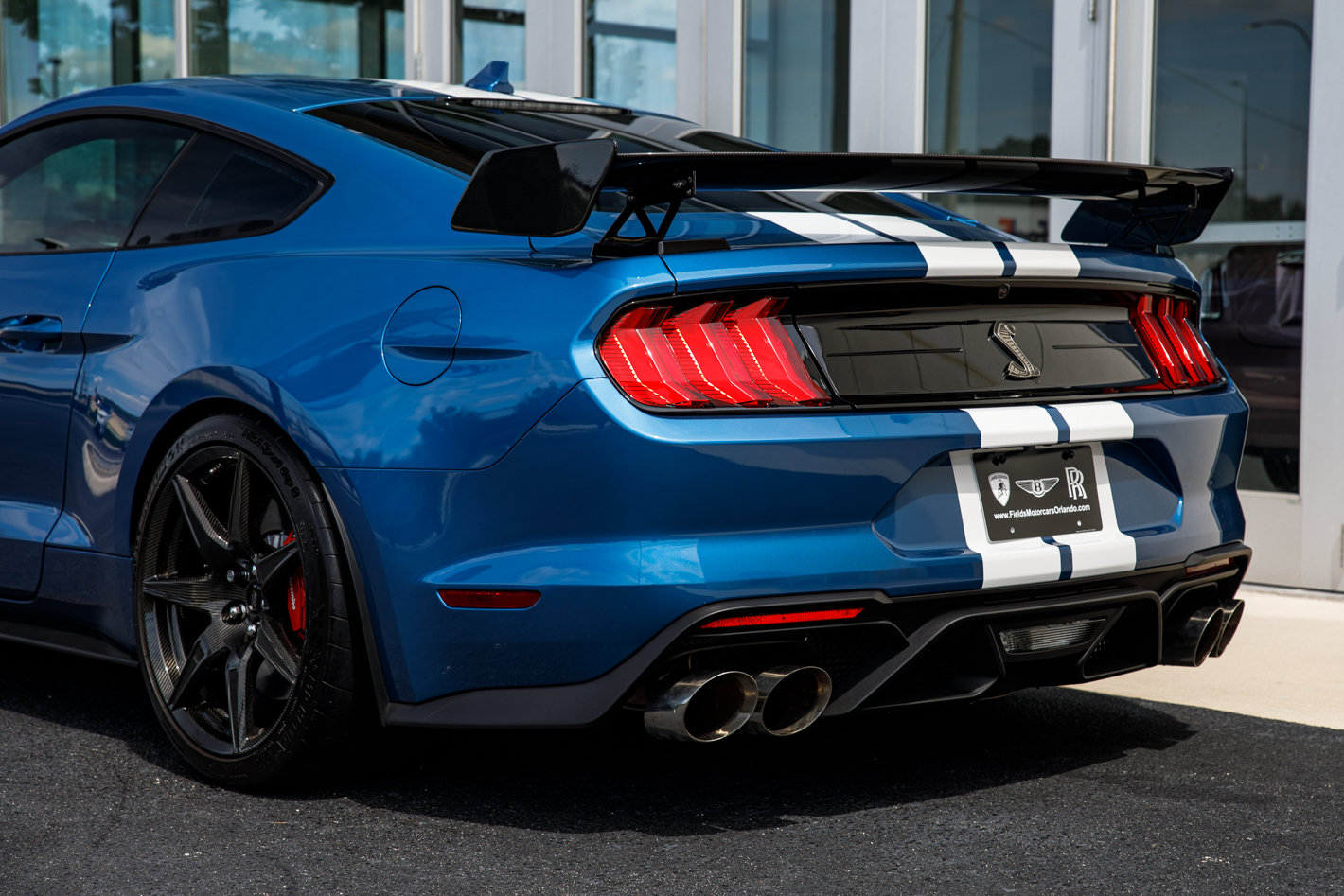 Used 2020 Ford Mustang Shelby GT500 w/ Carbon Fiber Track Pack RWD image 12