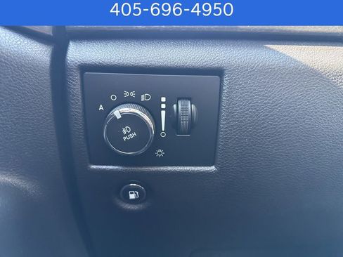 Used 2018 Jeep Grand Cherokee Altitude image 30