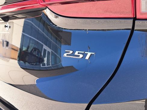 Used 2023 Hyundai Santa Fe Limited image 15