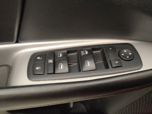 Used 2017 Dodge Journey SE w/ Flexible Seating Group FWD image 27