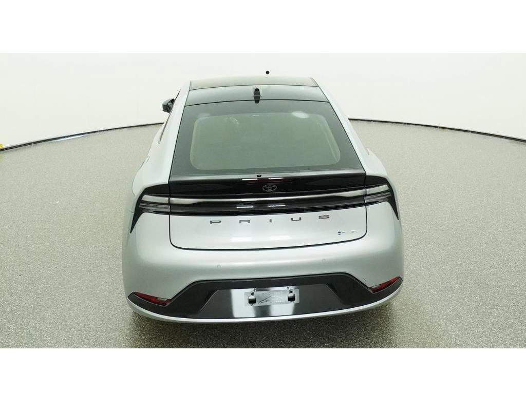 New 2026 Toyota Prius Plug-In Hybrid FWD image 7