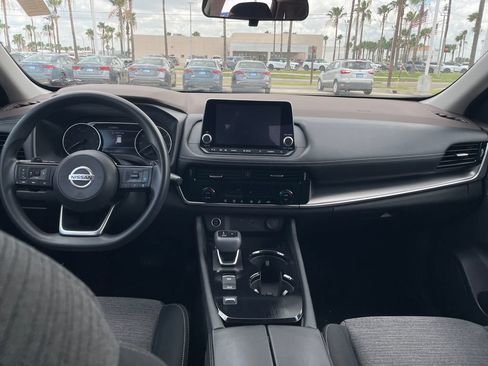 Certified 2021 Nissan Rogue SV FWD image 12