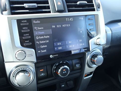 Used 2022 Toyota 4Runner SR5 Premium image 5