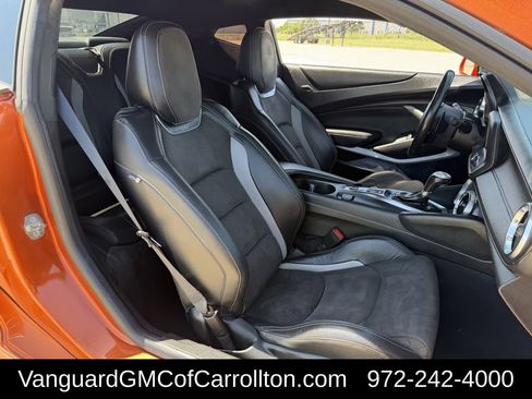 Used 2022 Chevrolet Camaro LT RWD image 27