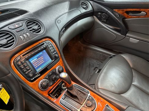 Used 2004 Mercedes-Benz SL 500 w/ AMG Sport Pkg image 31