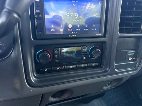 Used 2003 Chevrolet Silverado 2500 LS AWD/4WD image 25