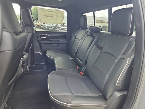 New 2026 RAM 2500 Laramie w/ Night Edition AWD/4WD image 14