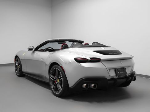Certified 2025 Ferrari Roma Spider RWD image 73