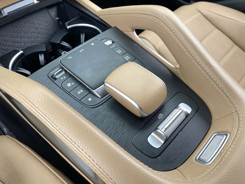 Used 2024 Mercedes-Benz GLS 450 4MATIC image 29