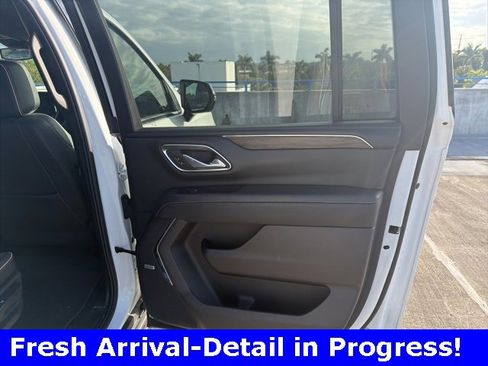 Used 2024 Chevrolet Suburban Premier image 20