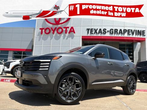 Used 2026 Nissan Kicks SR FWD image 1