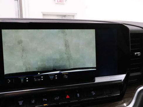 Used 2024 Chevrolet Silverado 2500 LT w/ Midnight Edition image 22