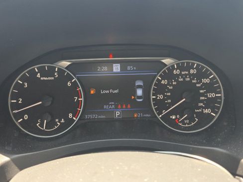 Used 2023 Nissan Altima 2.5 SL FWD image 13