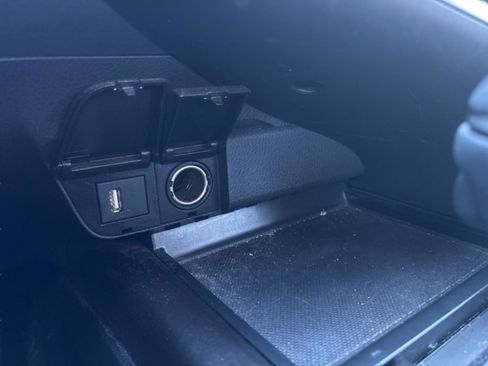 Used 2024 Toyota Camry SE image 22