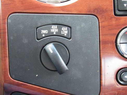 Used 2010 Ford F350 King Ranch image 19