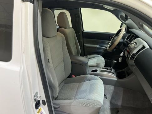 Used 2011 Toyota Tacoma 2WD Access Cab w/ SR5 Pkg #2 image 21