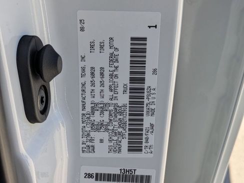 New 2026 Toyota Tundra SR5 image 18