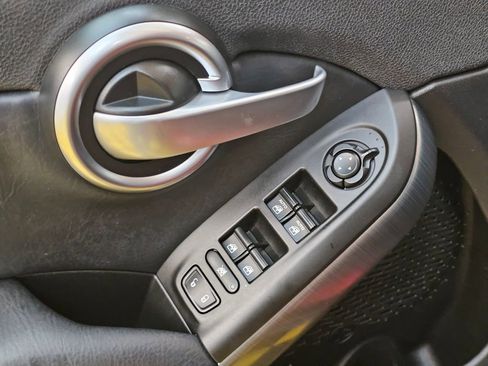 Used 2016 FIAT 500X Trekking image 23