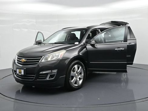 Used 2015 Chevrolet Traverse LTZ AWD/4WD image 27
