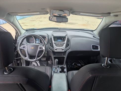 Used 2017 Chevrolet Equinox LT image 14