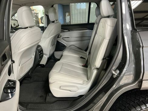 Used 2021 Jeep Grand Cherokee L Overland image 27