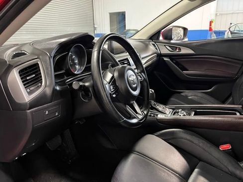 Used 2017 MAZDA MAZDA3 Touring FWD image 22