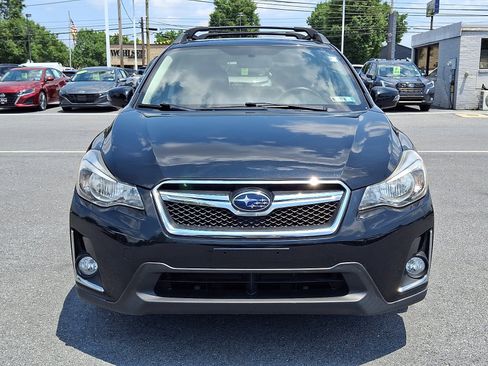 Used 2017 Subaru Crosstrek 2.0i Limited AWD/4WD image 2