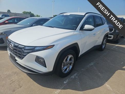 Used 2023 Hyundai Tucson SEL FWD image 1