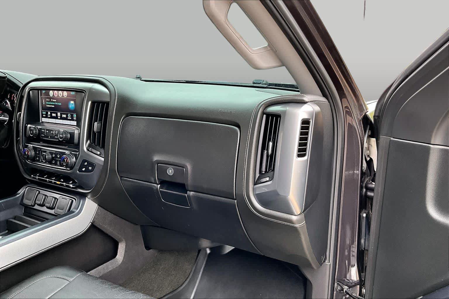 Used 2016 Chevrolet Silverado 1500 LTZ Z71 w/ LTZ Plus Package AWD/4WD image 17