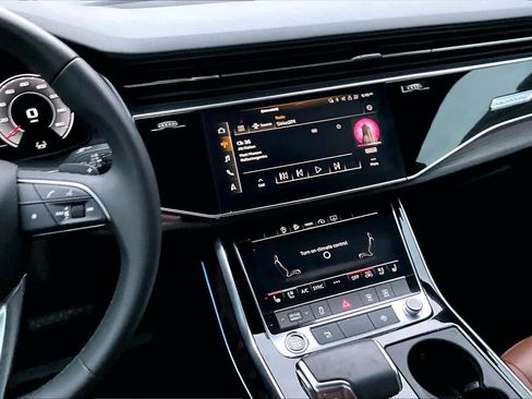 Used 2021 Audi Q8 Premium Plus w/ Premium Plus Package AWD/4WD image 7