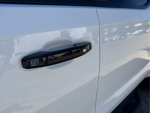 Used 2022 Chevrolet Silverado 1500 LT Trail Boss w/ LT Trail Boss Premium Package image 15