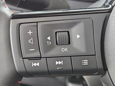 New 2026 Nissan Kicks SR w/ SR Premium Package AWD/4WD image 17
