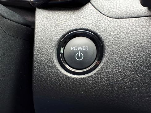 Certified 2025 Toyota Camry SE w/ Convenience Package image 19