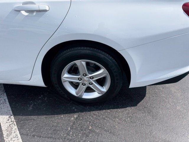 Used 2024 Chevrolet Malibu LS FWD image 5