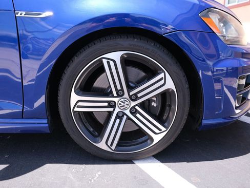 Used 2016 Volkswagen Golf R 4-Door image 20