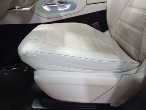 Certified 2023 Mercedes-Benz GLS 450 4MATIC image 28