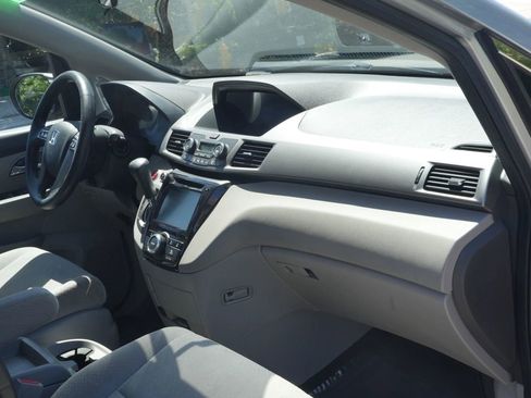 Used 2016 Honda Odyssey EX image 17